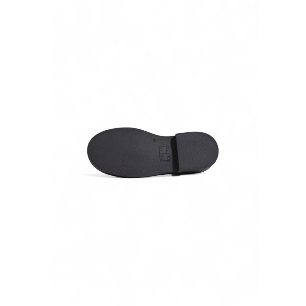 Zapato plano de piel negro
