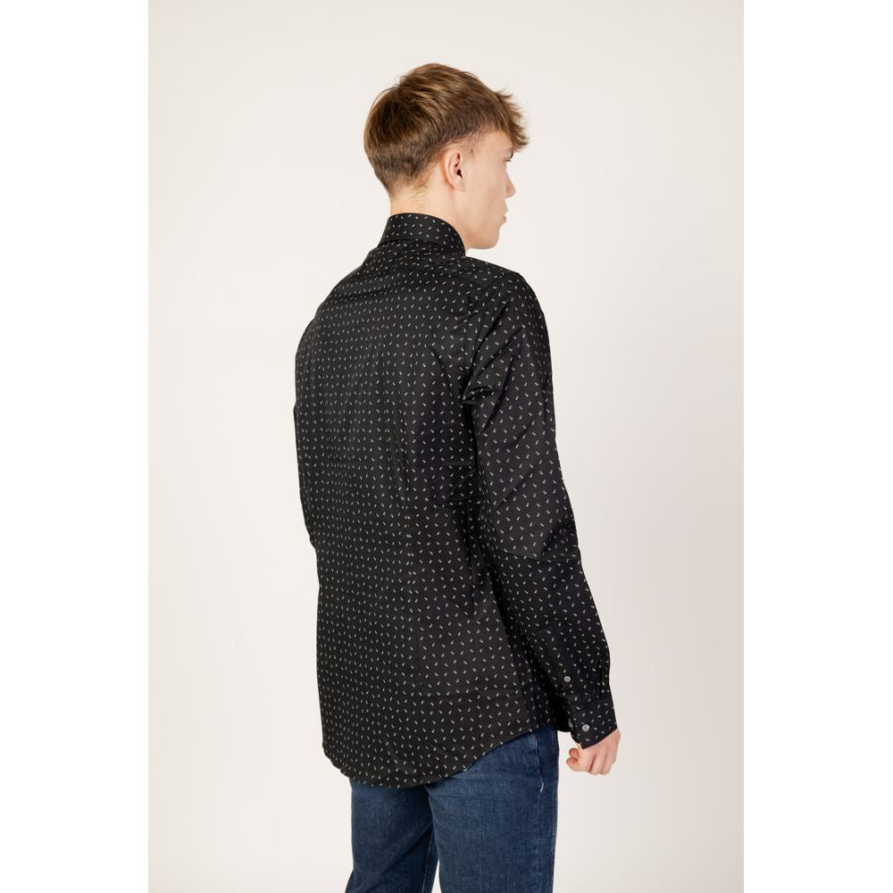 Camisa negra de algodón