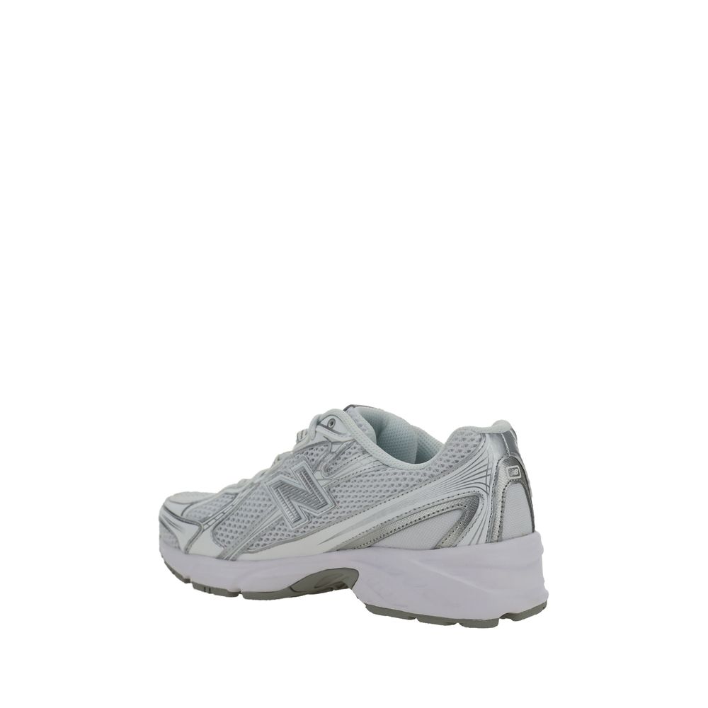 740 Sneakers