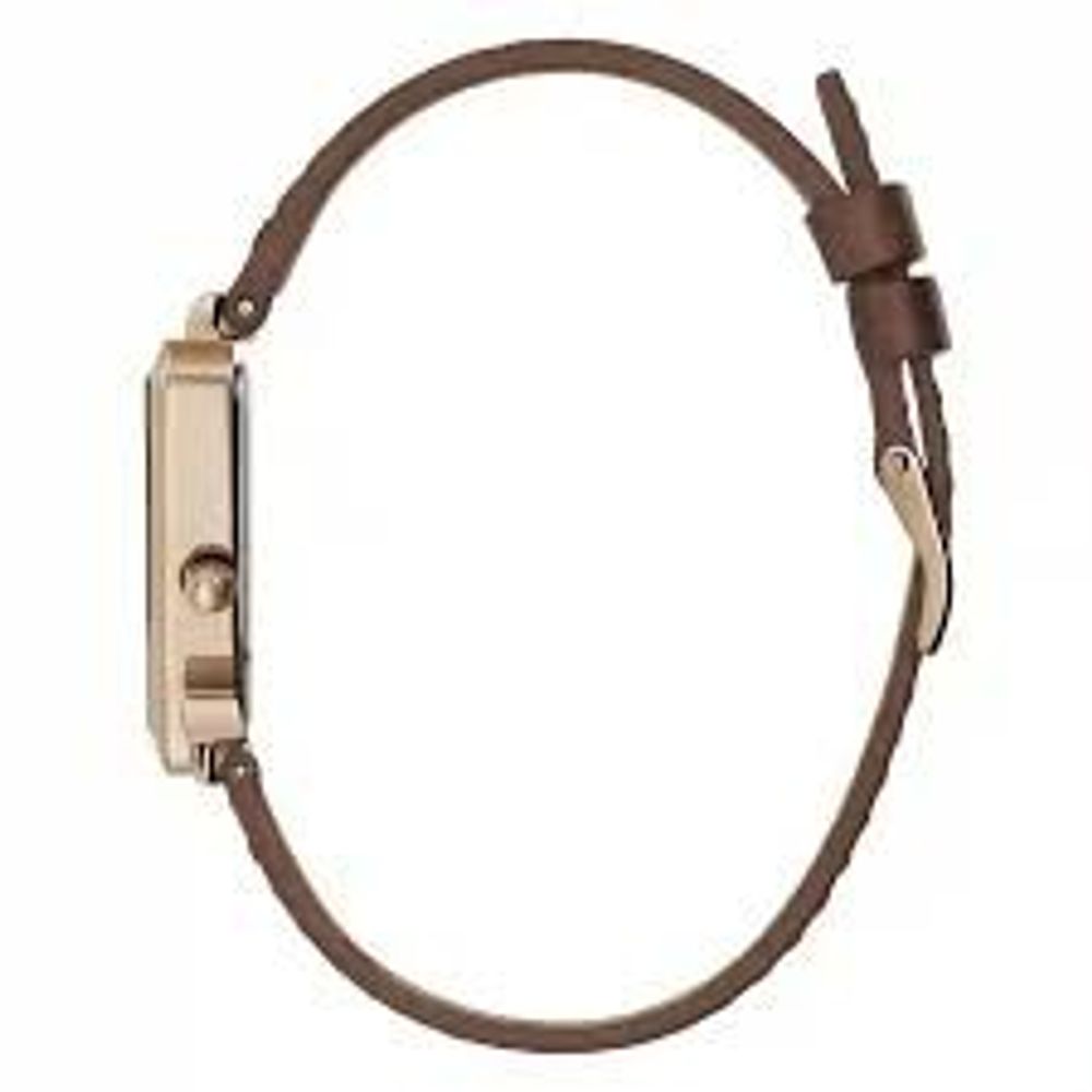 Reloj de piel marrón