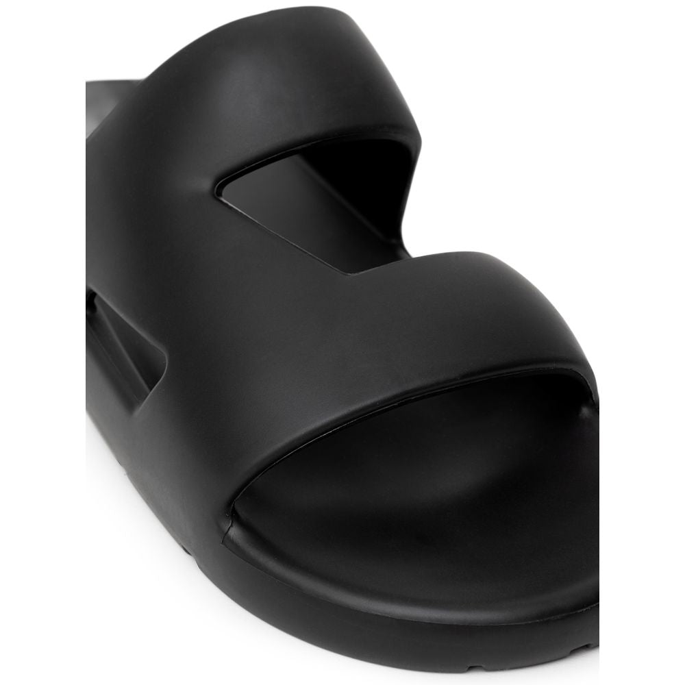 Ropa de algodón negro