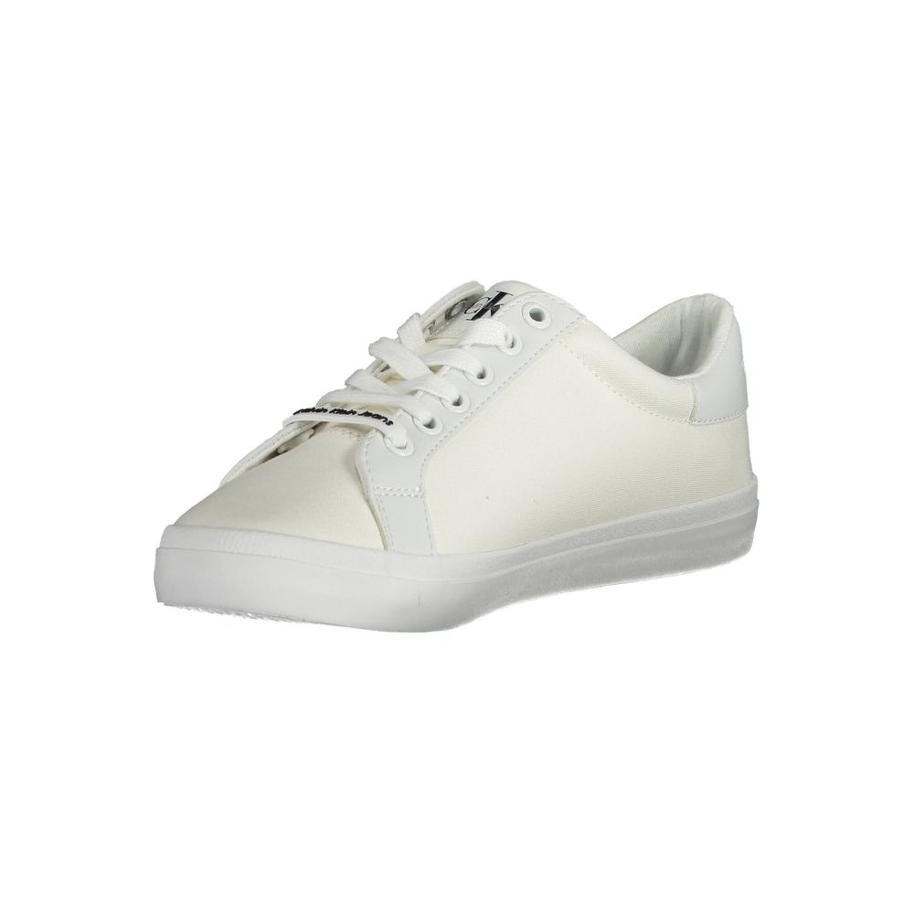 Zapatilla blanca de algodón