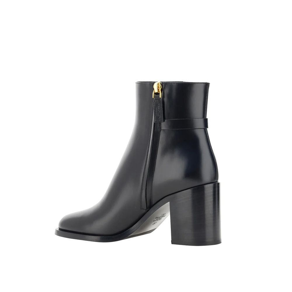 VLogo Leather Ankle Boots