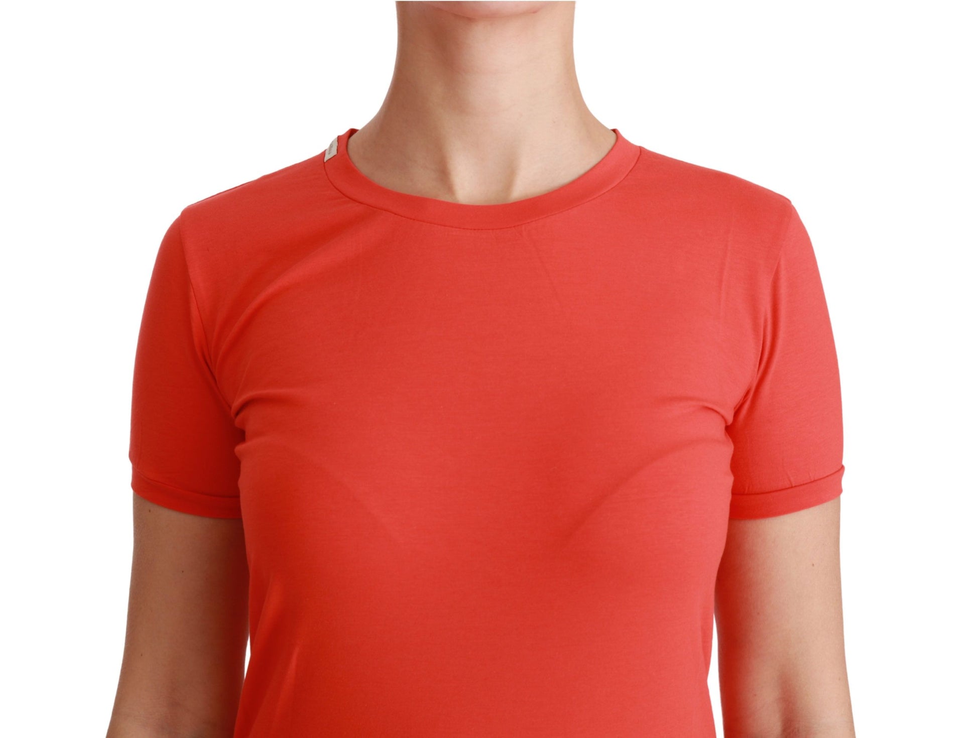 Elegante camiseta roja de cuello redondo y manga corta