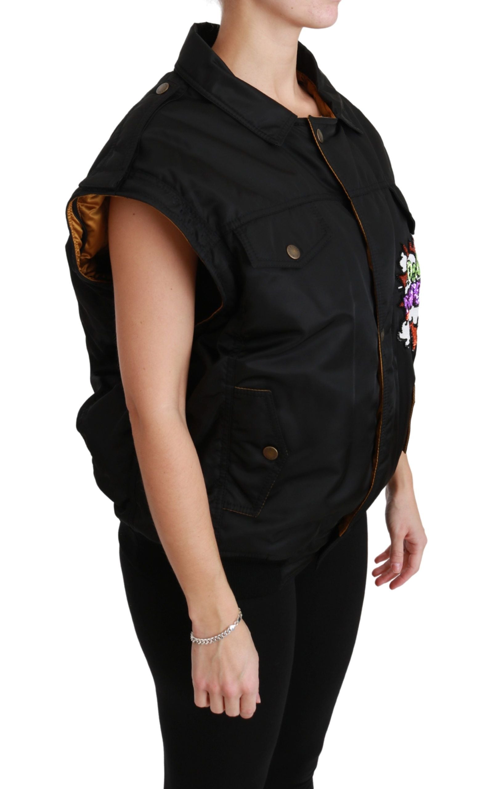 Elegante chaqueta bomber negra con detalles desmontables