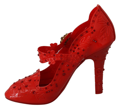 Elegantes tacones de Cenicienta con cristales rojos