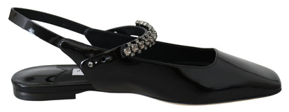 Elegantes bailarinas de charol negro con detalles de cristal