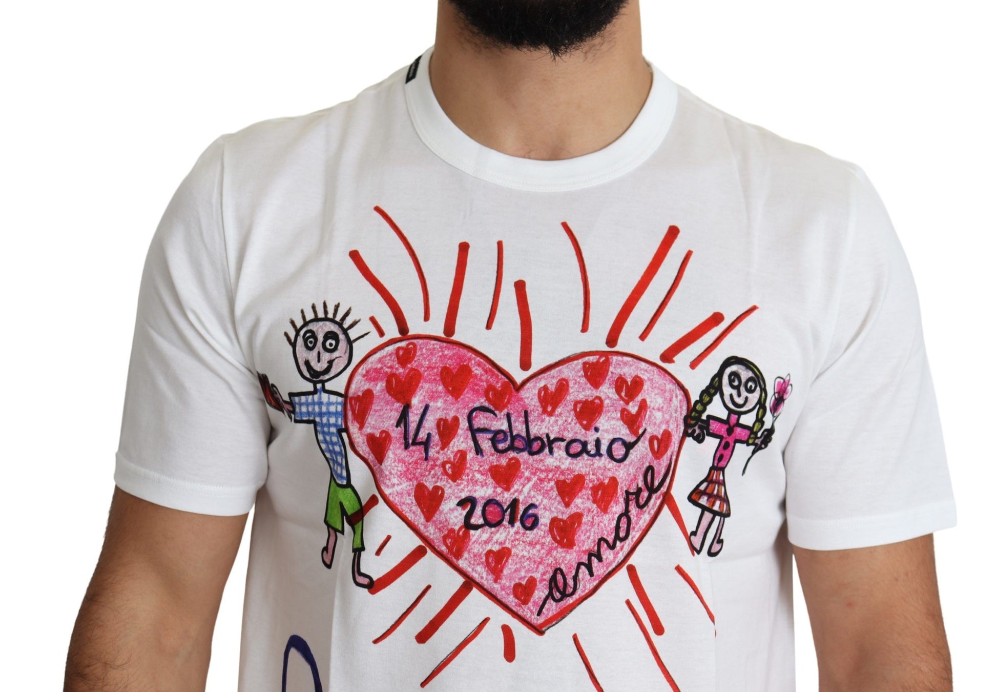 Camiseta de cuello redondo con estampado romántico de corazones