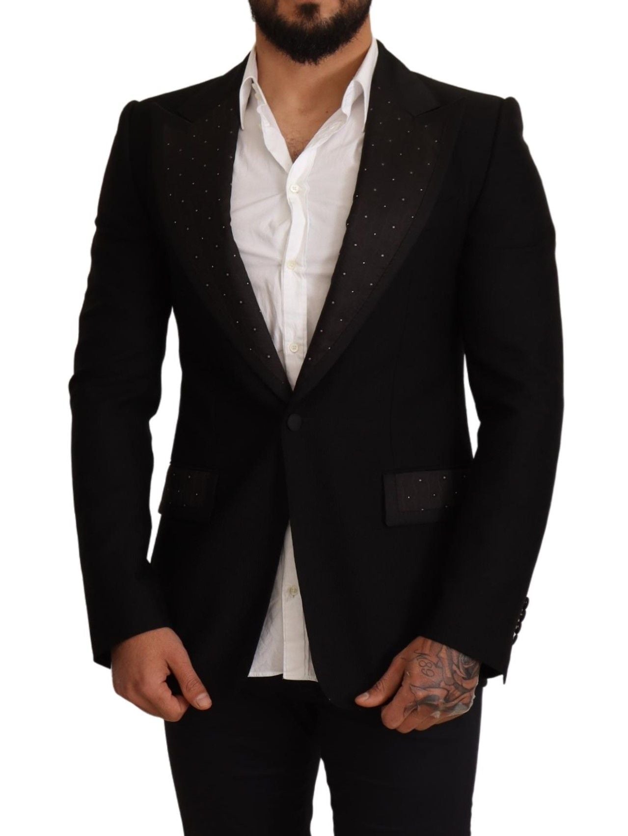 Chaqueta blazer negra elegante de corte entallado