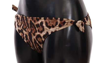 Elegante braguita de bikini con estampado de leopardo