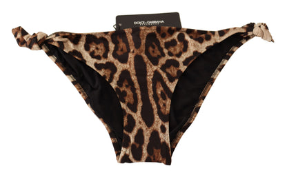 Elegante braguita de bikini con estampado de leopardo