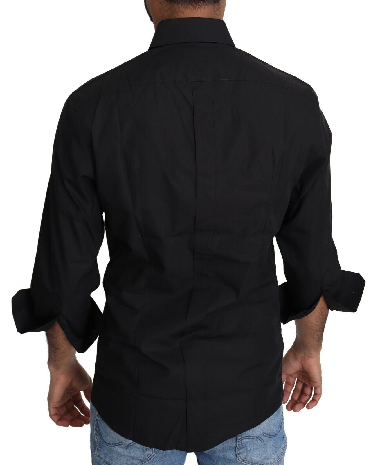 Camisa elegante de vestir negra de corte ajustado