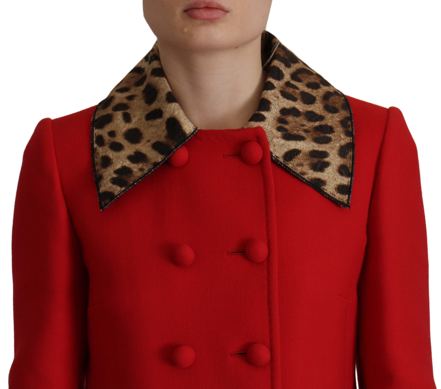 Elegante gabardina de leopardo roja