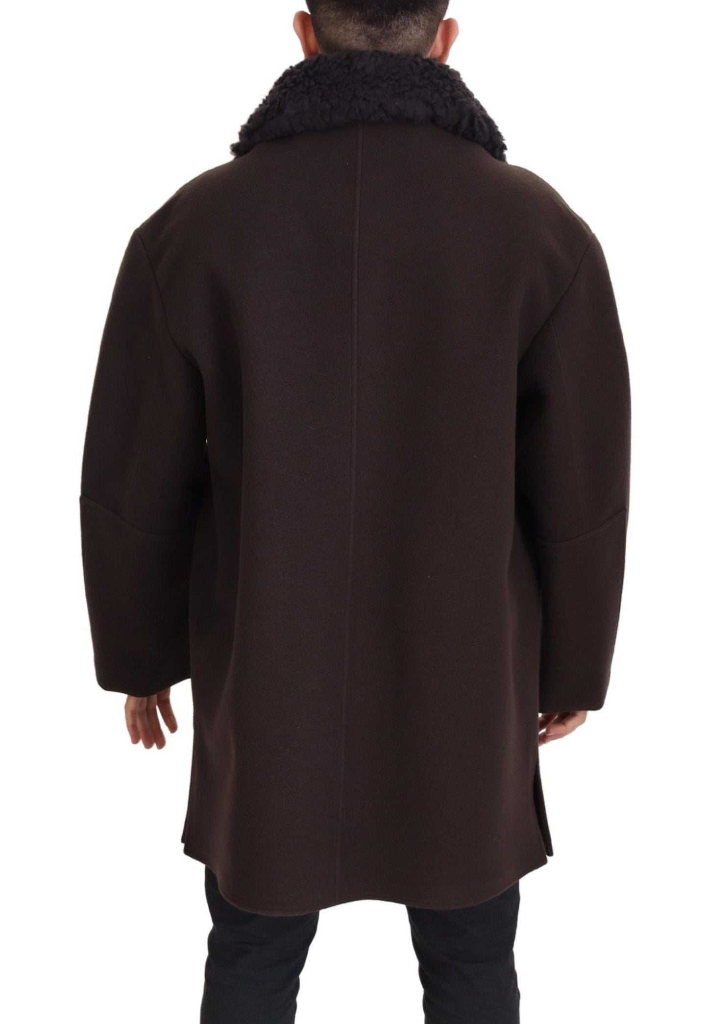 Chaqueta elegante de piel de oveja de color marrón oscuro