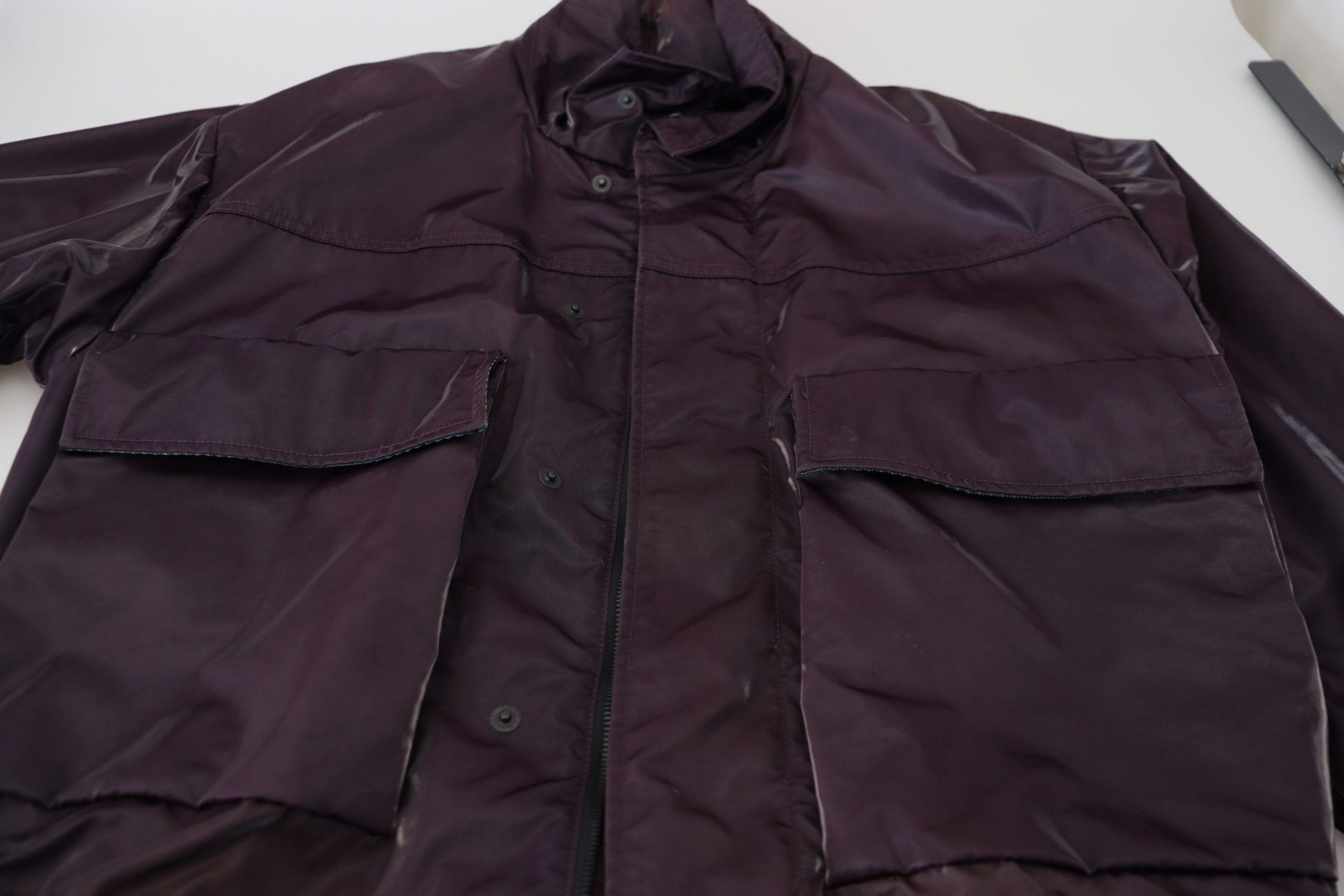 Elegante chaqueta de motorista morada