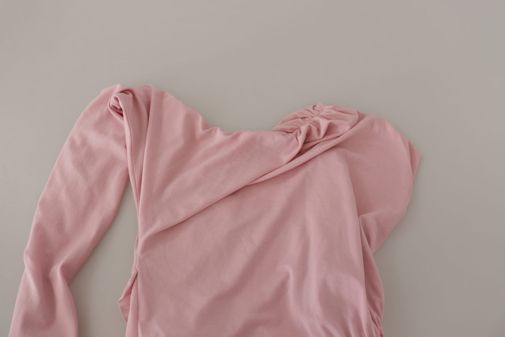 Elegante Vestido Bodycon Rosa de un Hombro