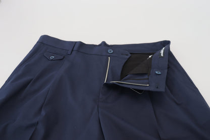 Elegantes pantalones cortos chinos azules