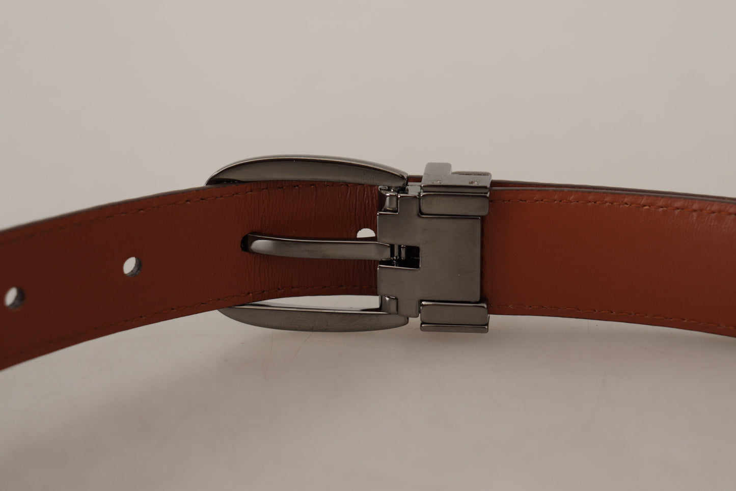 Elegant Engraved Leather Belt - Timeless Style