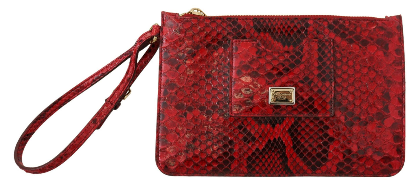 Elegante clutch Ayers de piel roja con diseño de serpiente