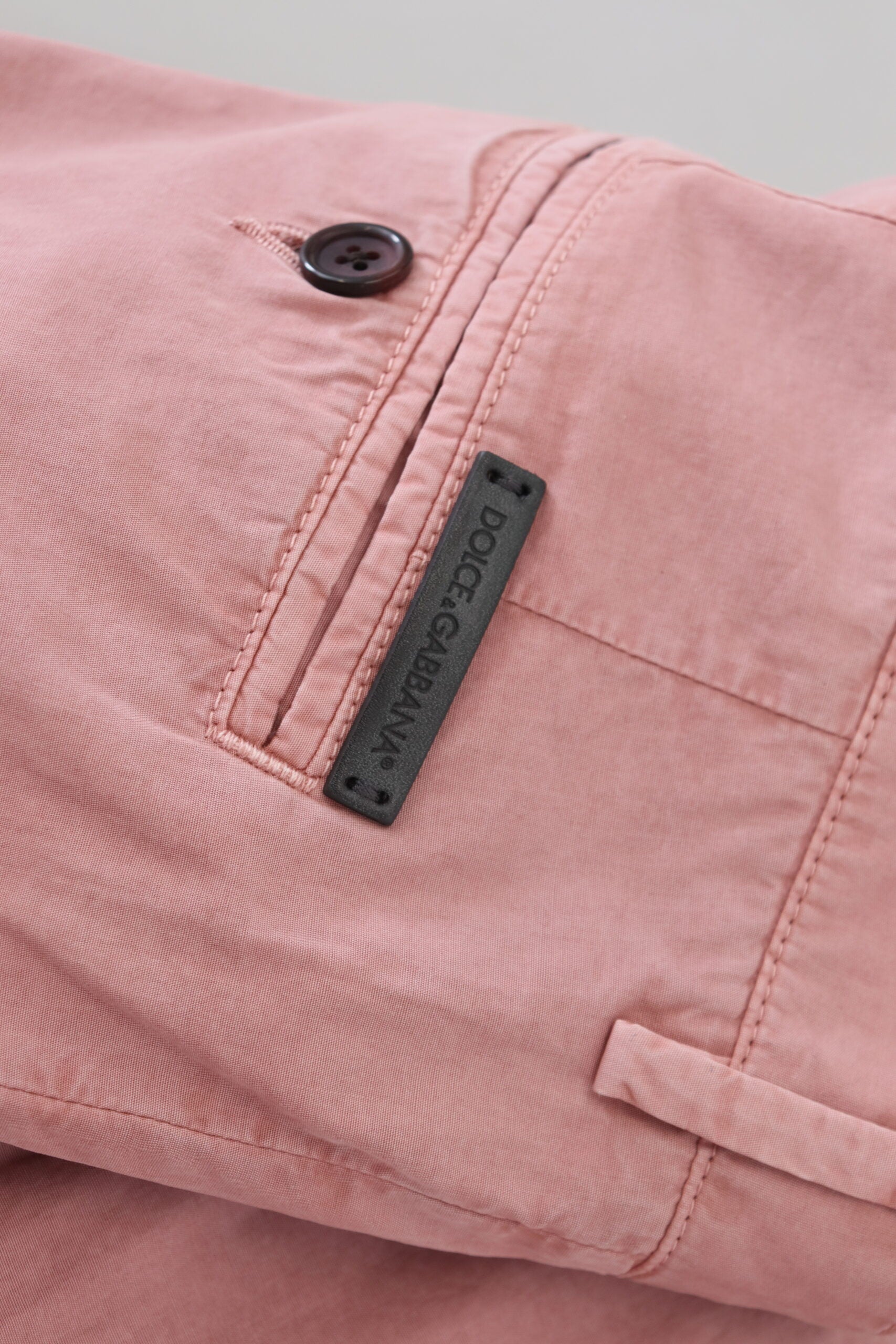 Exquisitos pantalones cortos chinos rosados ​​para hombre