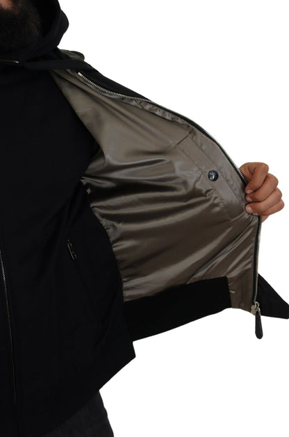 Chaqueta bomber elegante con capucha negra