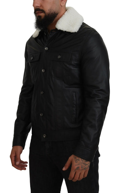 Elegante chaqueta bomber de cuero negra