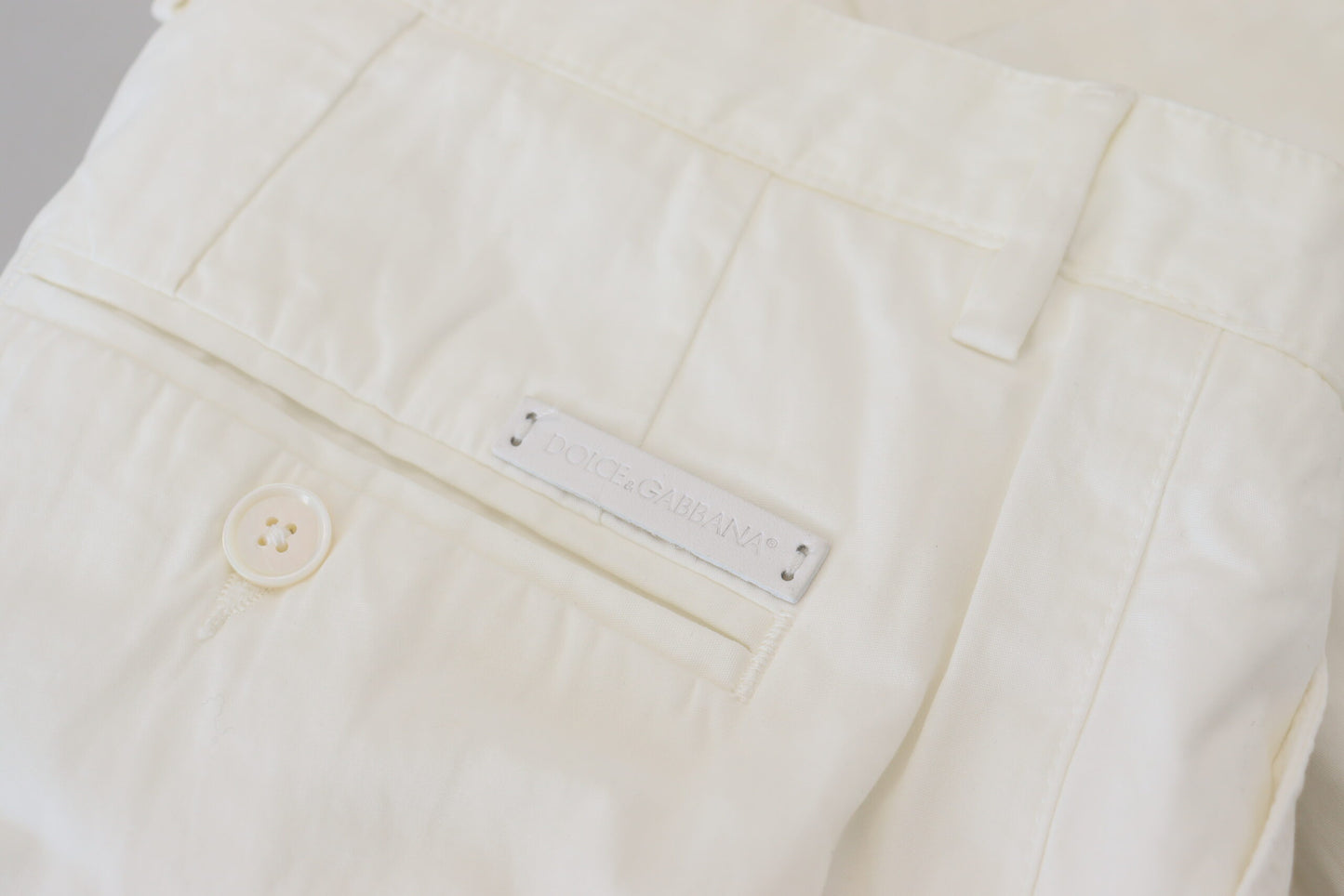 Pantalones chinos elegantes de algodón blanco