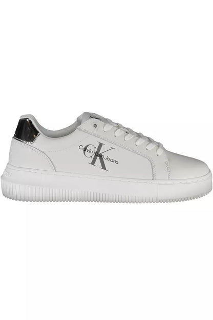 Zapatillas de piel blancas para mujer