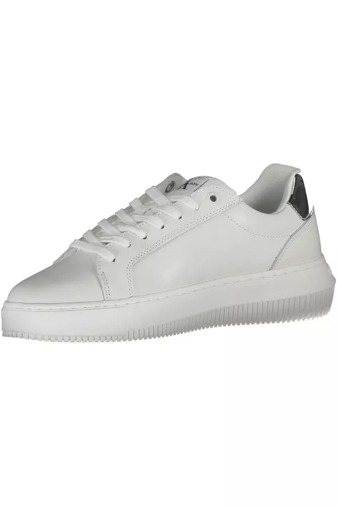 Zapatillas de piel blancas para mujer