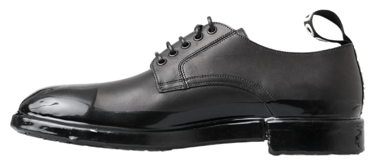 Elegantes zapatos Derby de piel con cordones en color negro