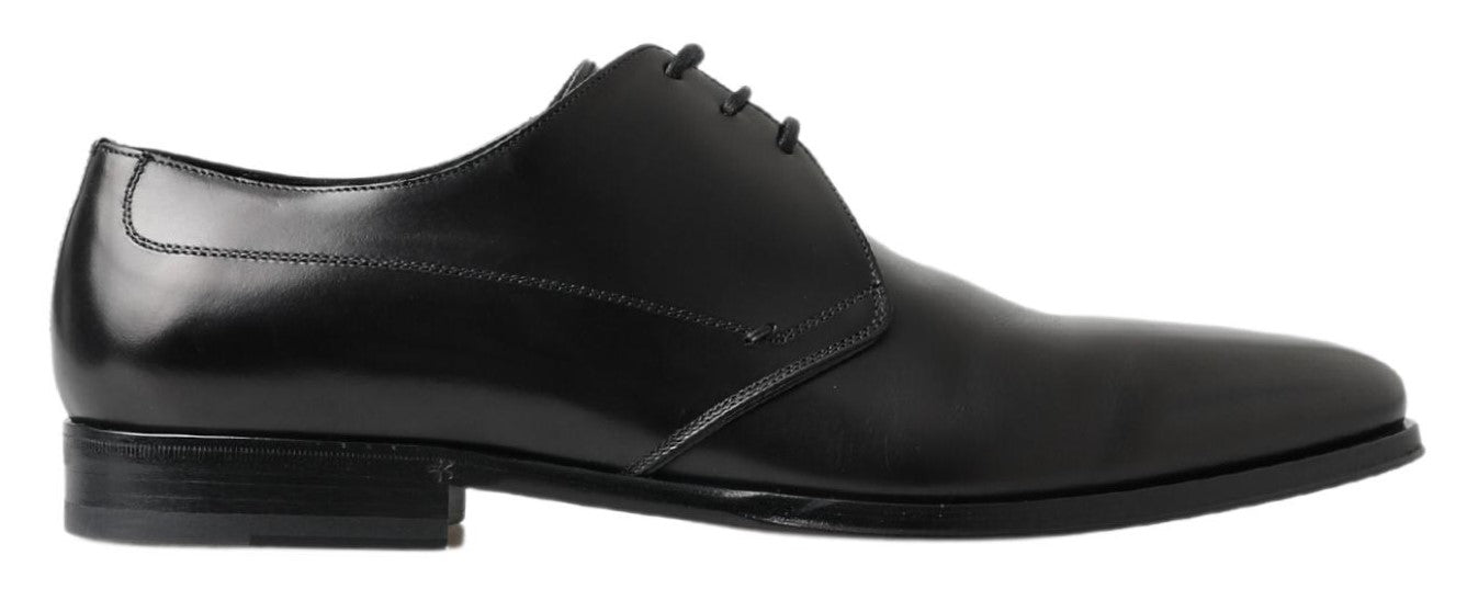 Zapatos Derby clásicos de cuero negro