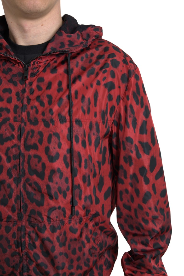 Chaqueta bomber con capucha y estampado de leopardo rojo