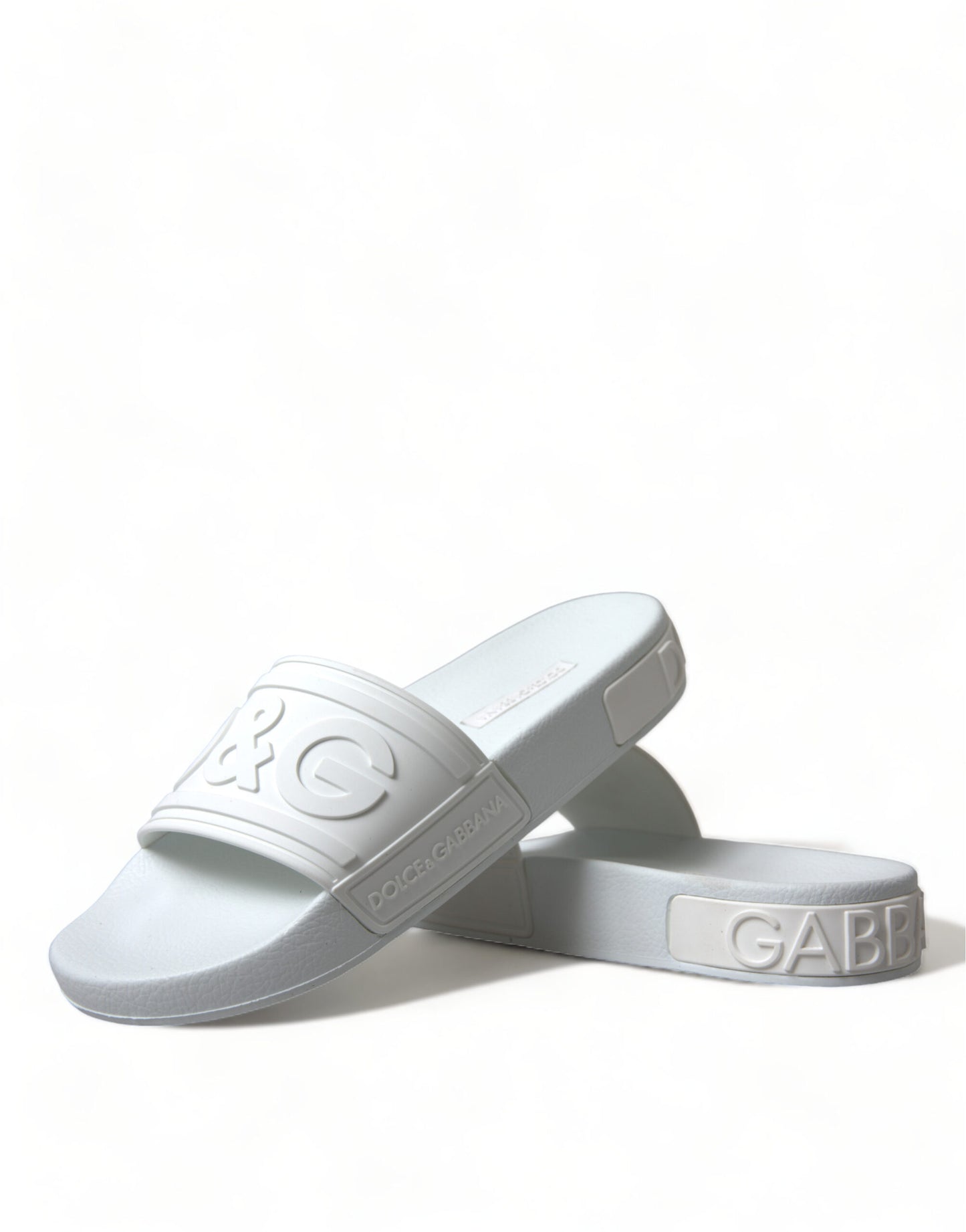 Sandalias elegantes con logo blanco