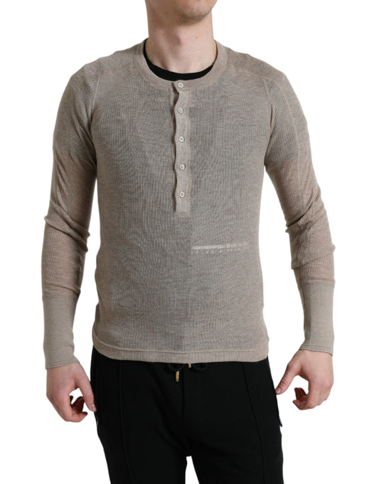 Elegante suéter de cachemira color beige con cuello henley