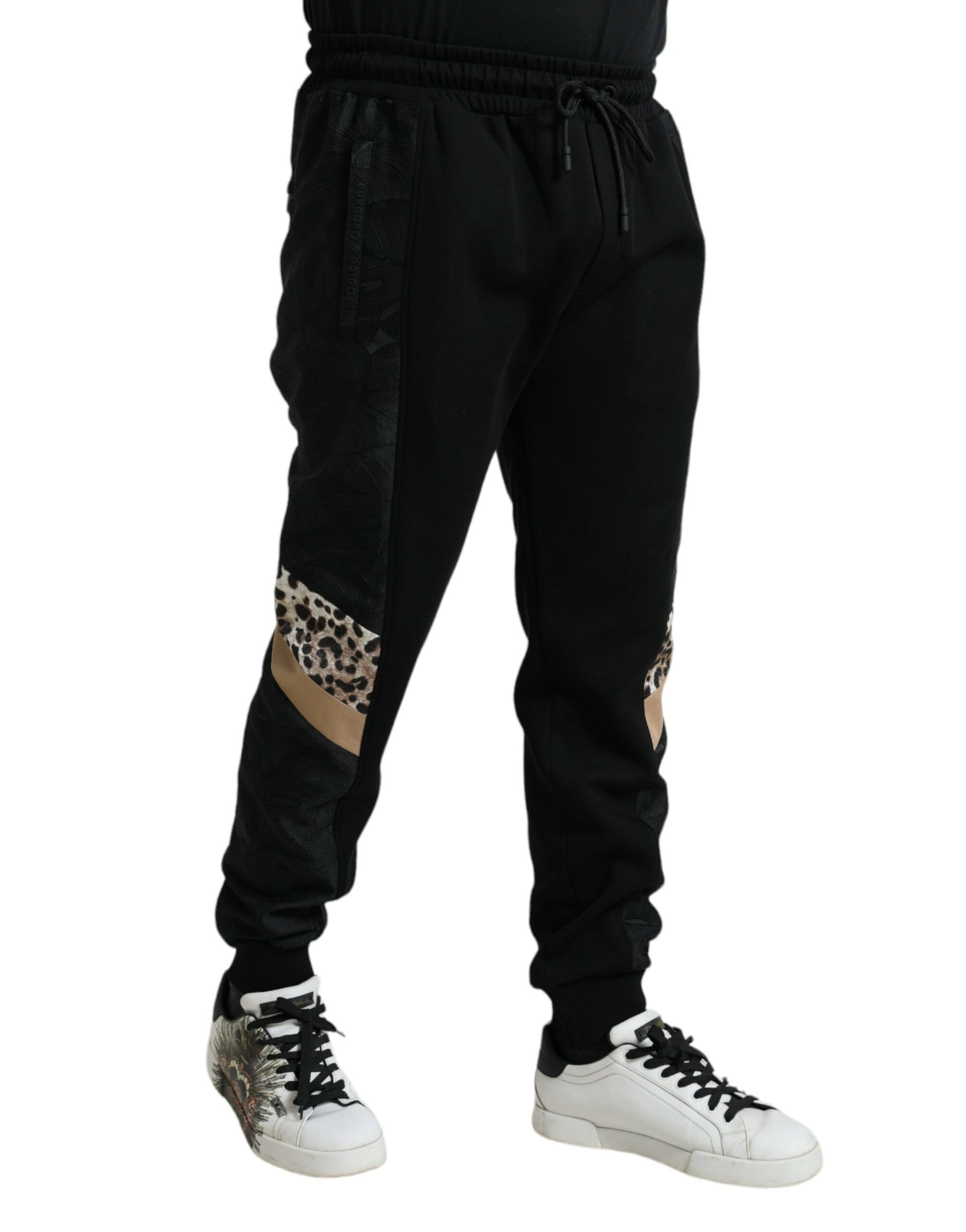 Pantalones deportivos elegantes con estampado de leopardo en color negro