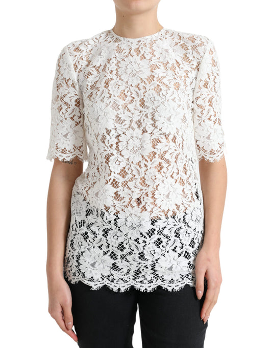 Elegante blusa blanca de encaje