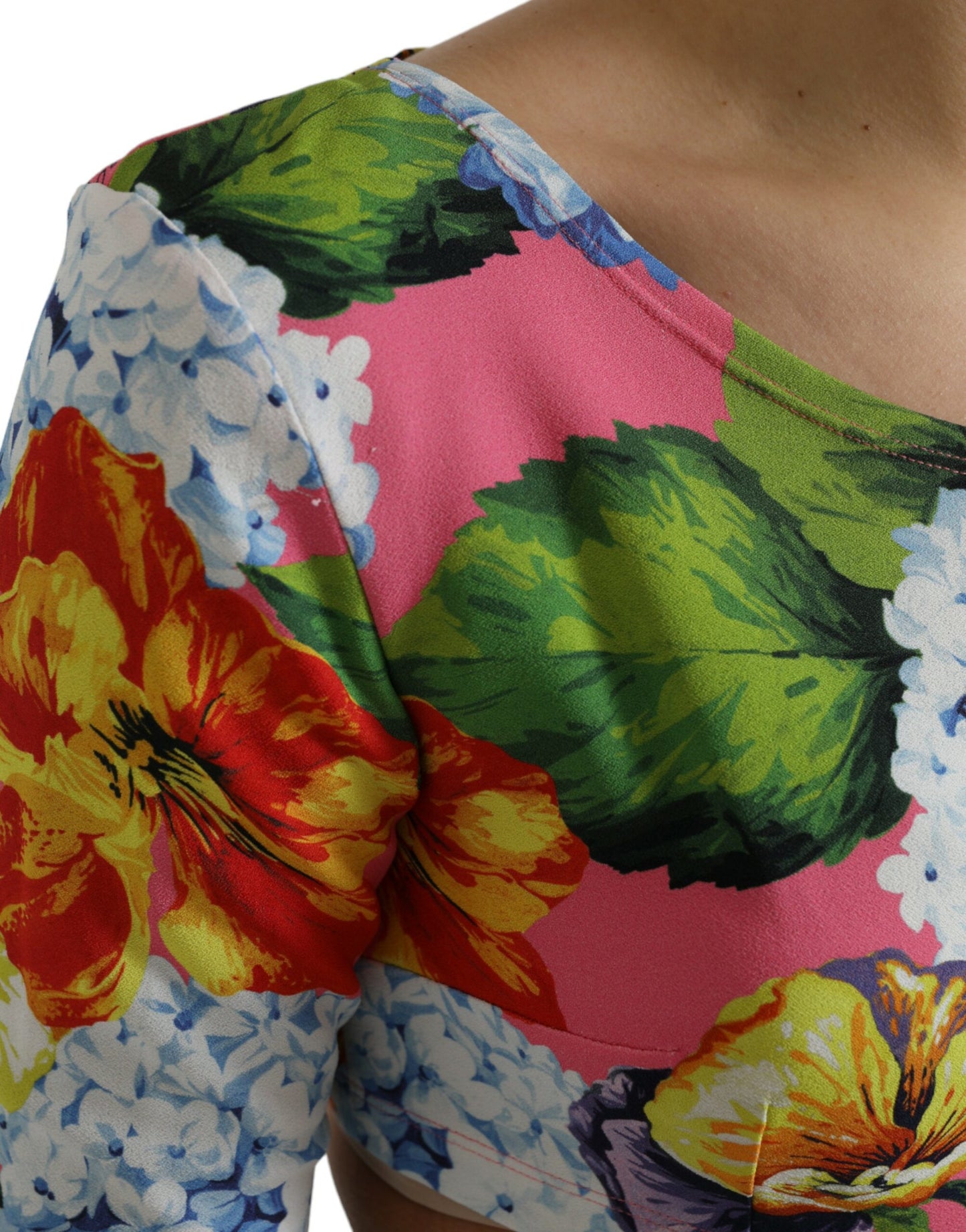 Blusa recortada Floral Elegance