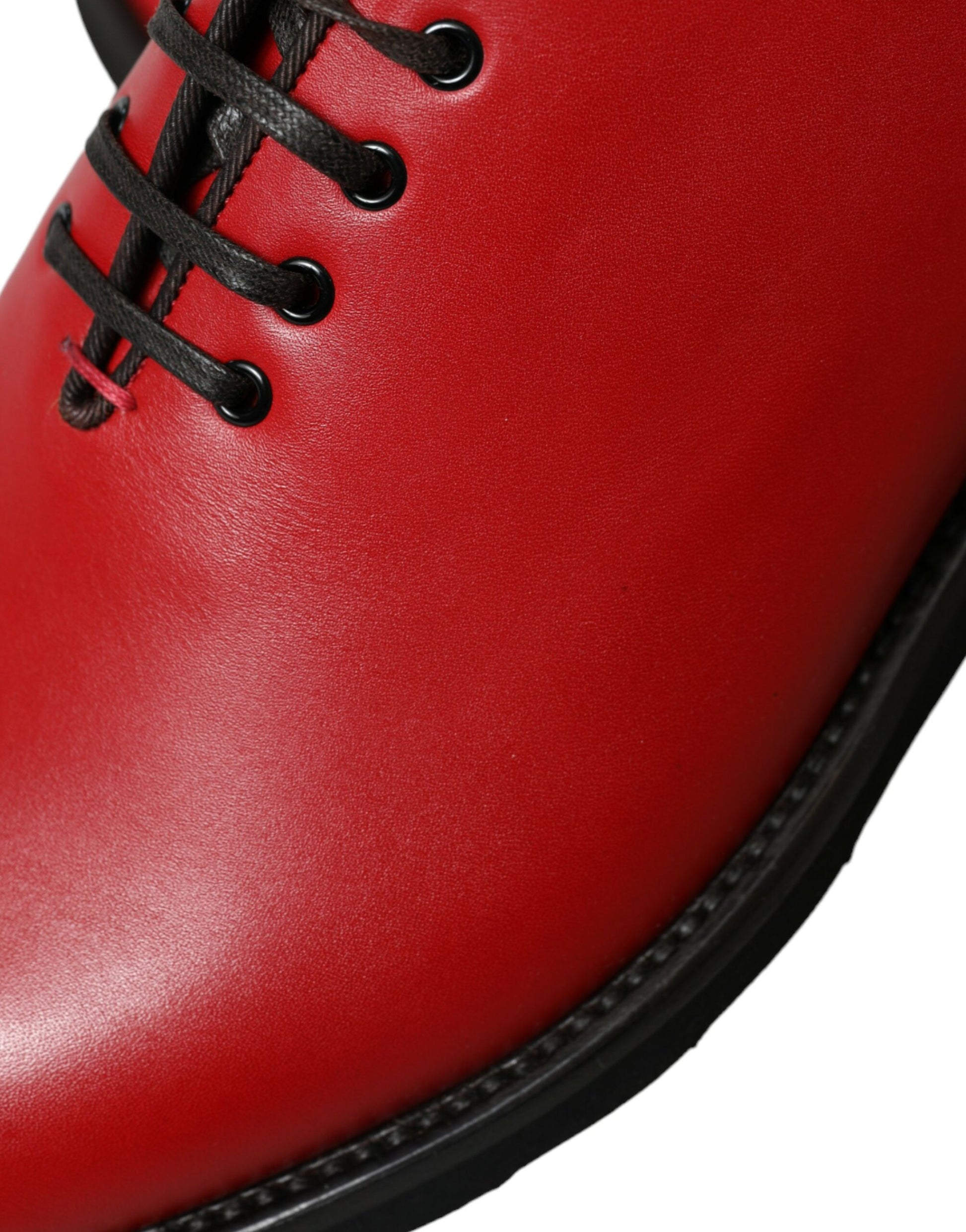 Elegantes zapatos de vestir Oxford de cuero rojo