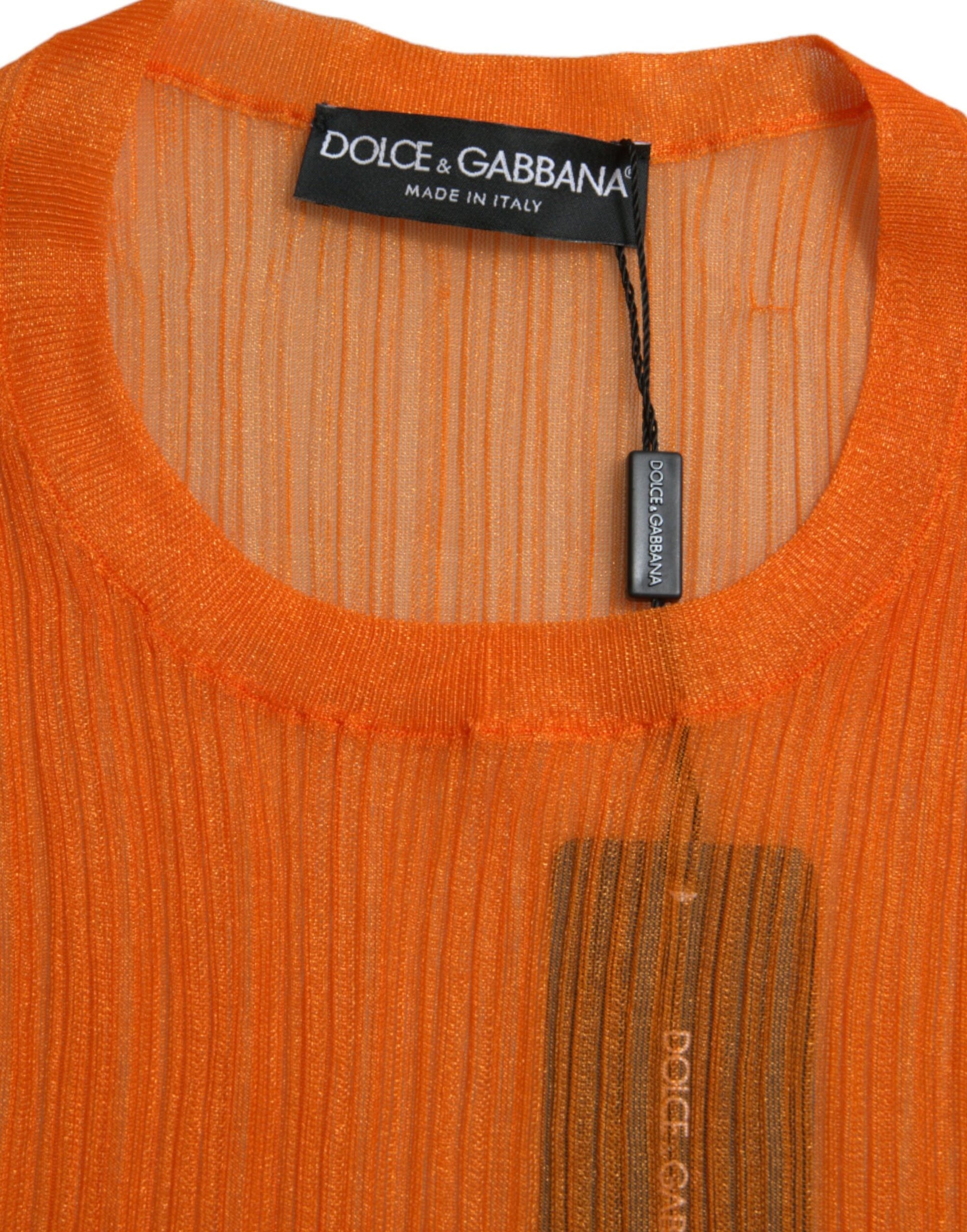 Camiseta sin mangas elegante de color naranja con cuello redondo