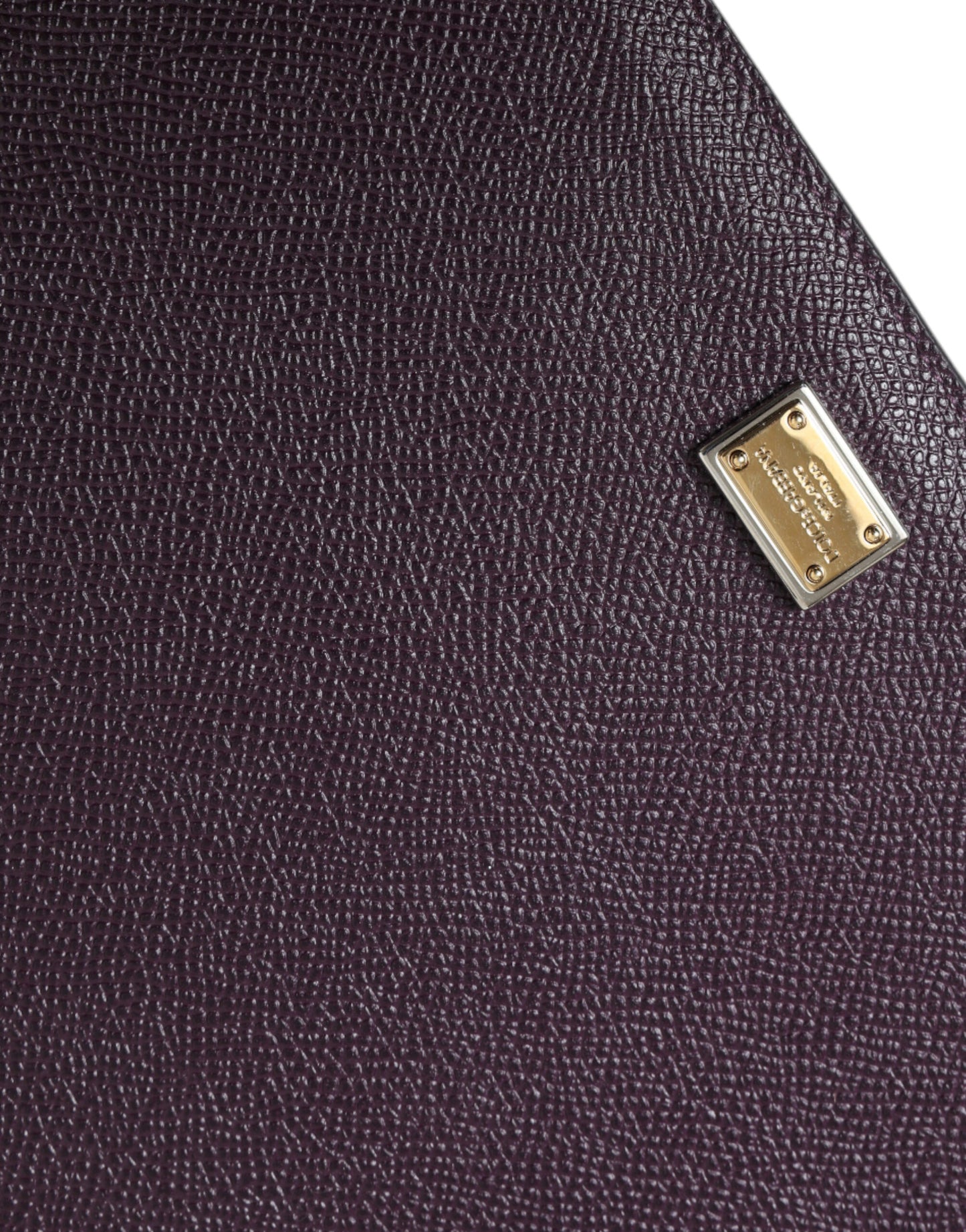 Elegante funda de piel para tableta en color marrón intenso