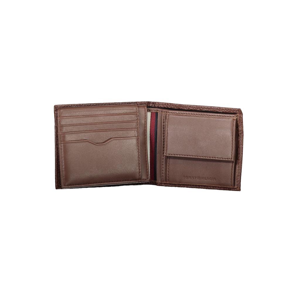 Elegant Brown Leather Bifold Wallet