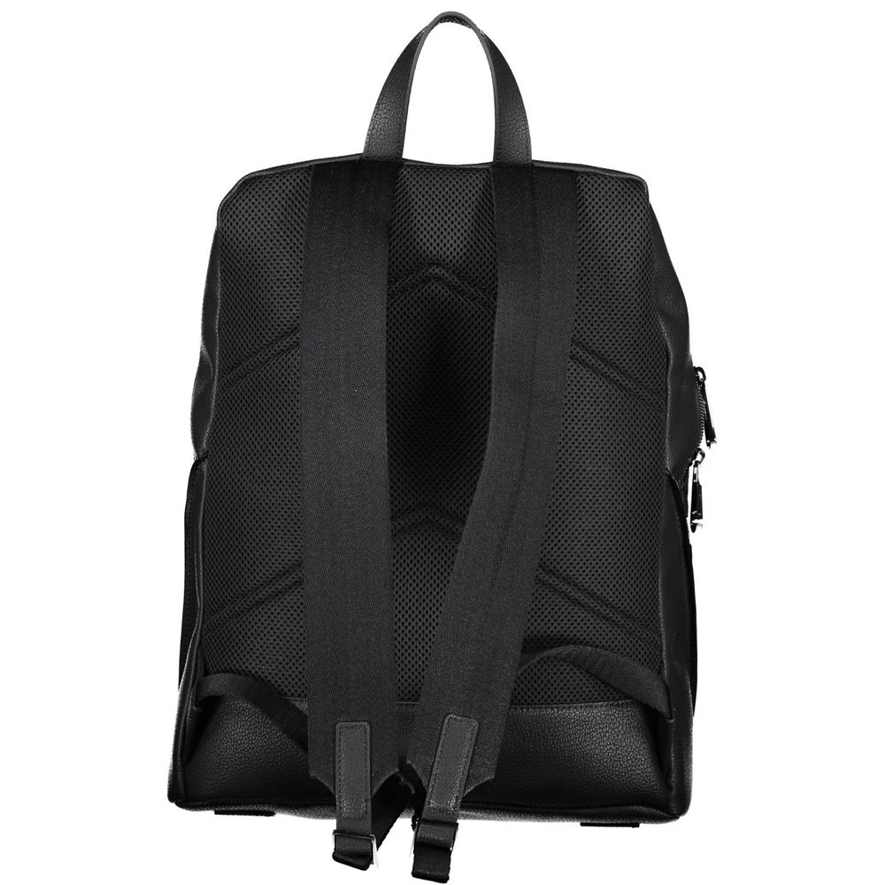 Elegante mochila urbana para portátil de diseño depurado