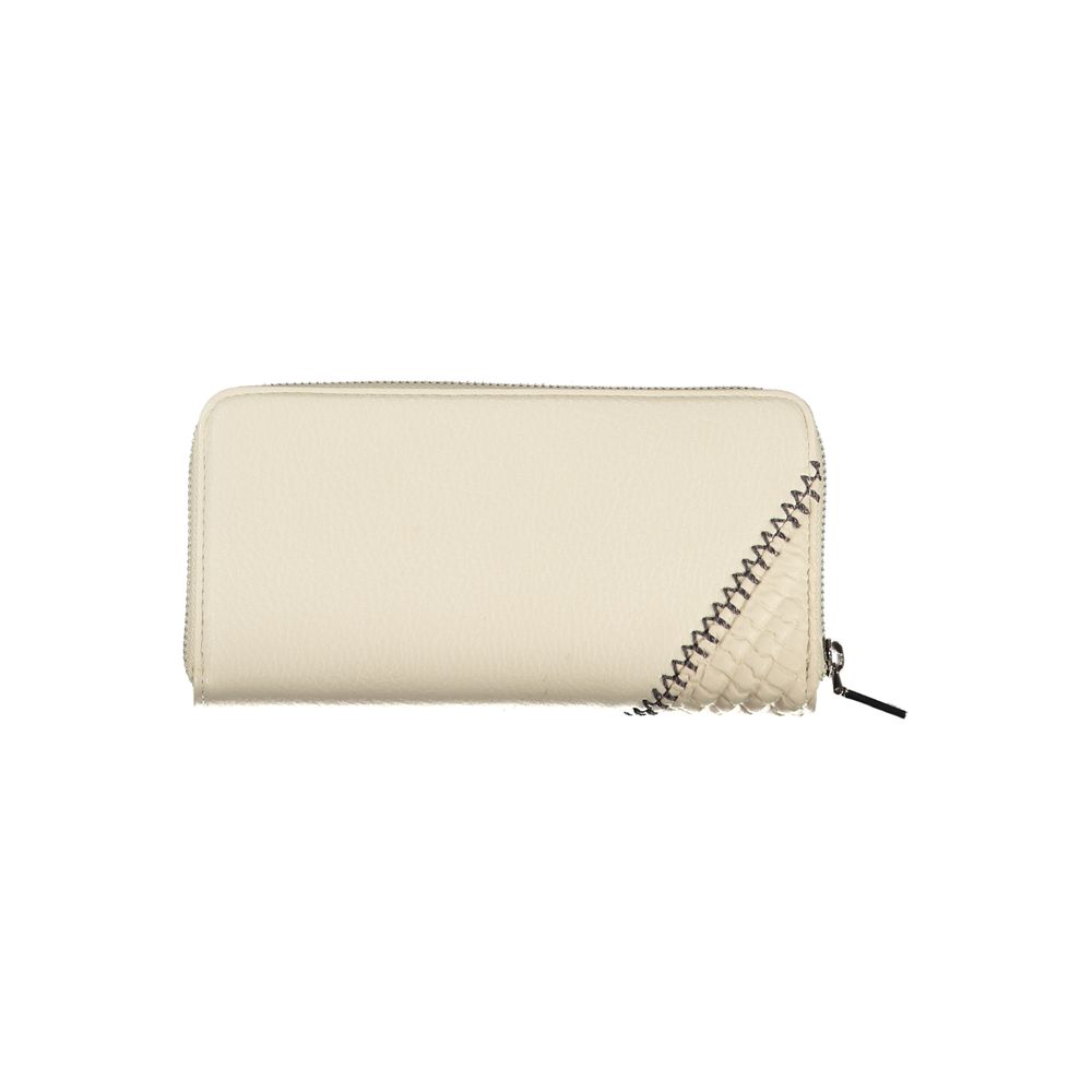 Cartera elegante beige con detalles en contraste