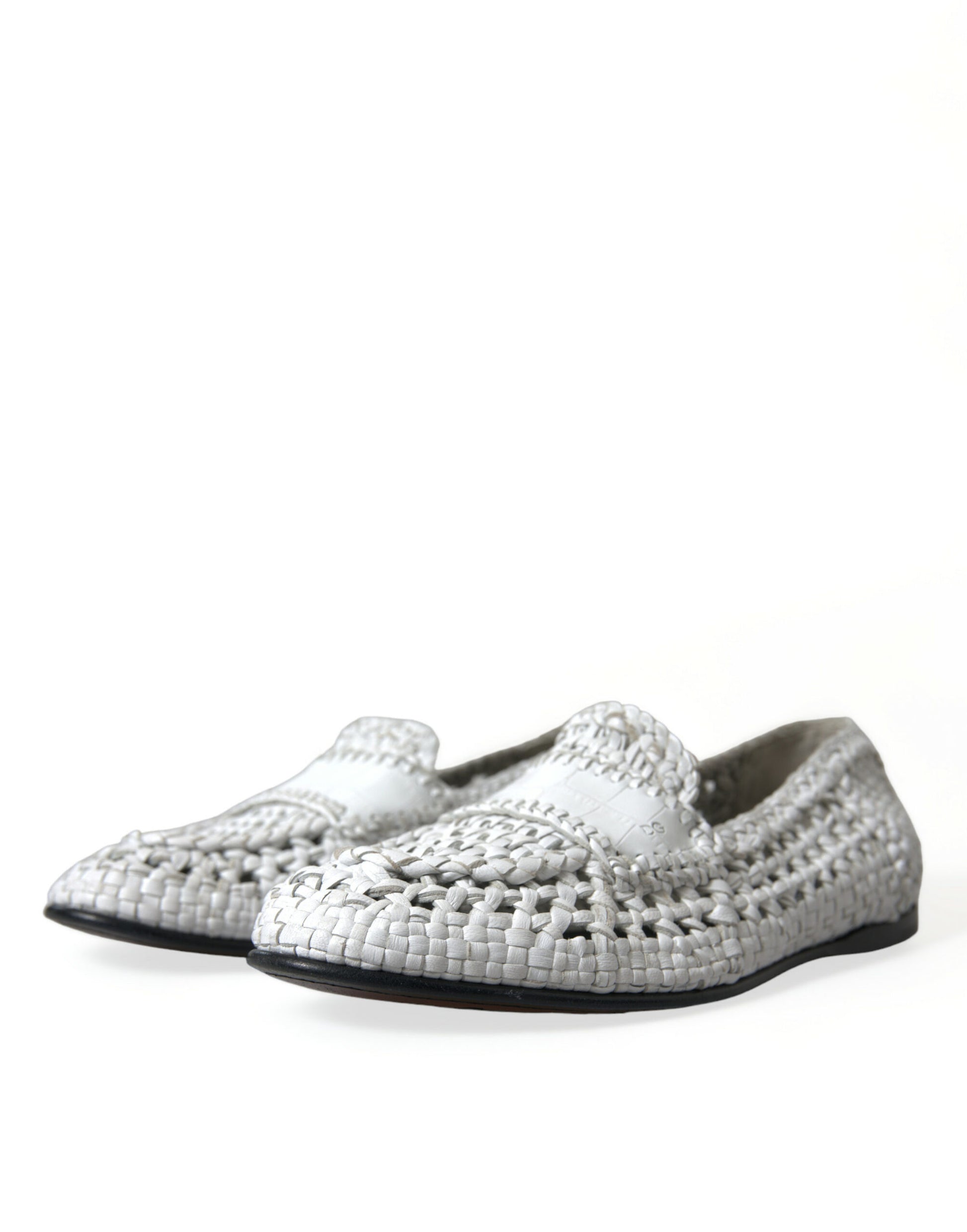 Mocasines blancos elegantes sin cordones