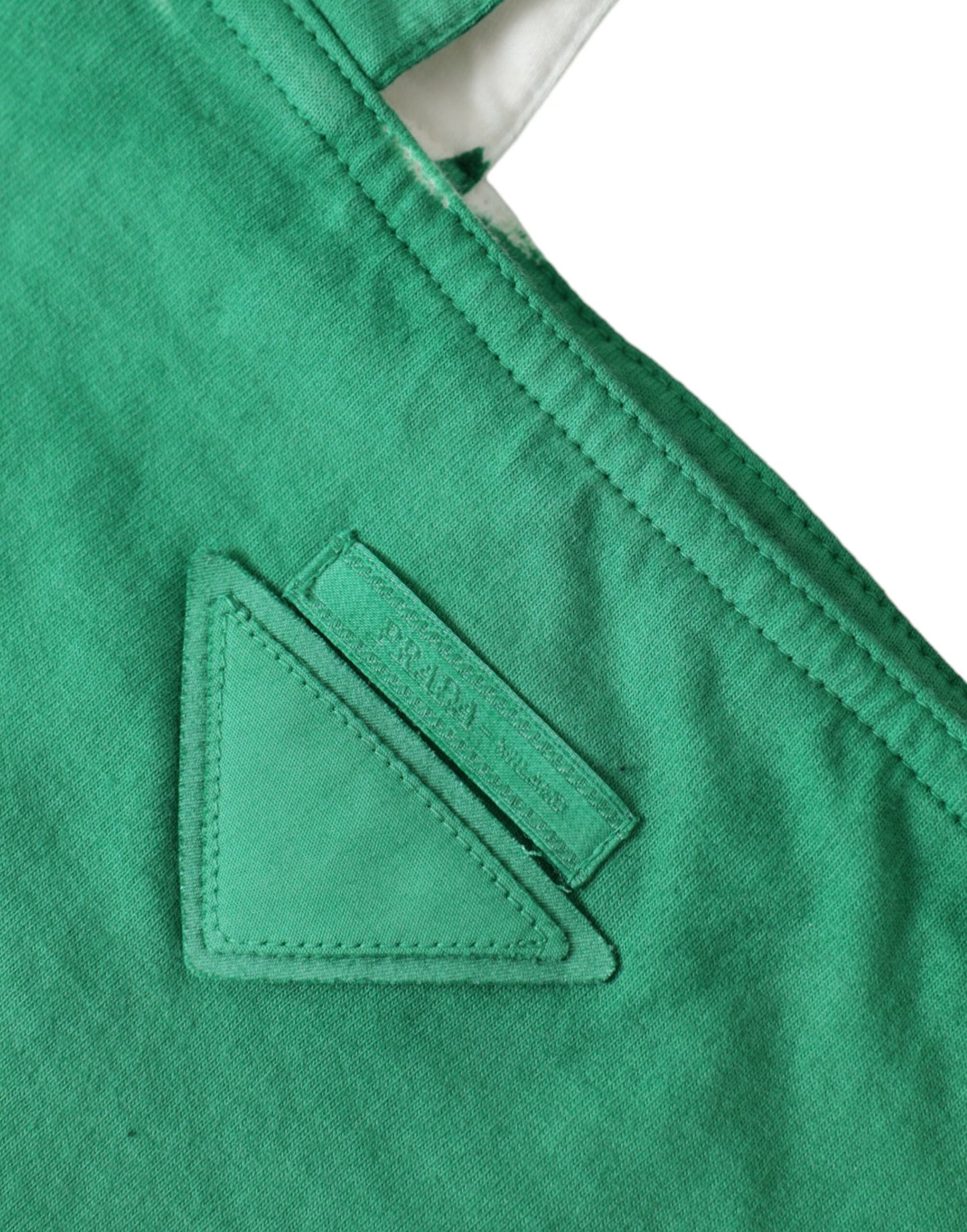 Elegante bolso de mano de tela verde