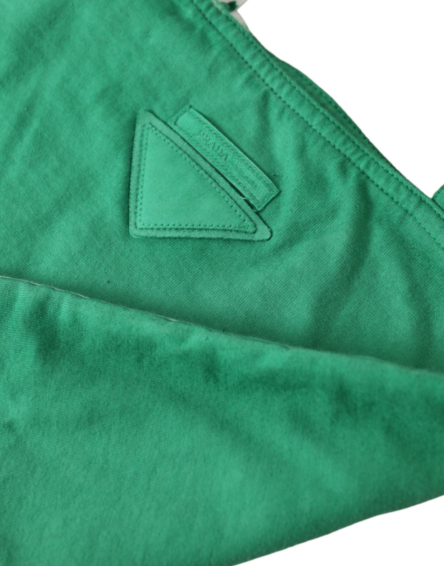 Elegante bolso de mano de tela verde