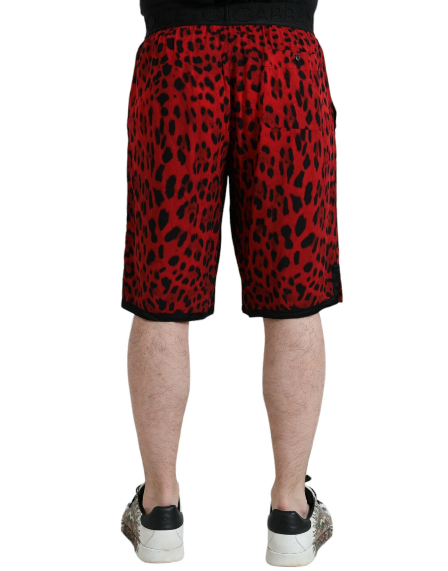 Bermudas de viscosa con estampado de leopardo rojo