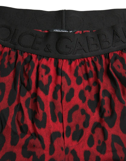 Bermudas de viscosa con estampado de leopardo rojo