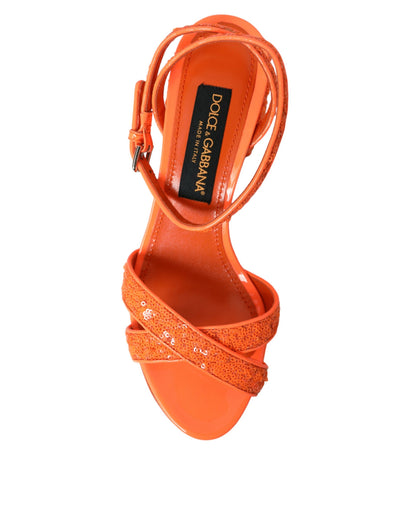 Sandalias con tiras en el tobillo y lentejuelas de color naranja