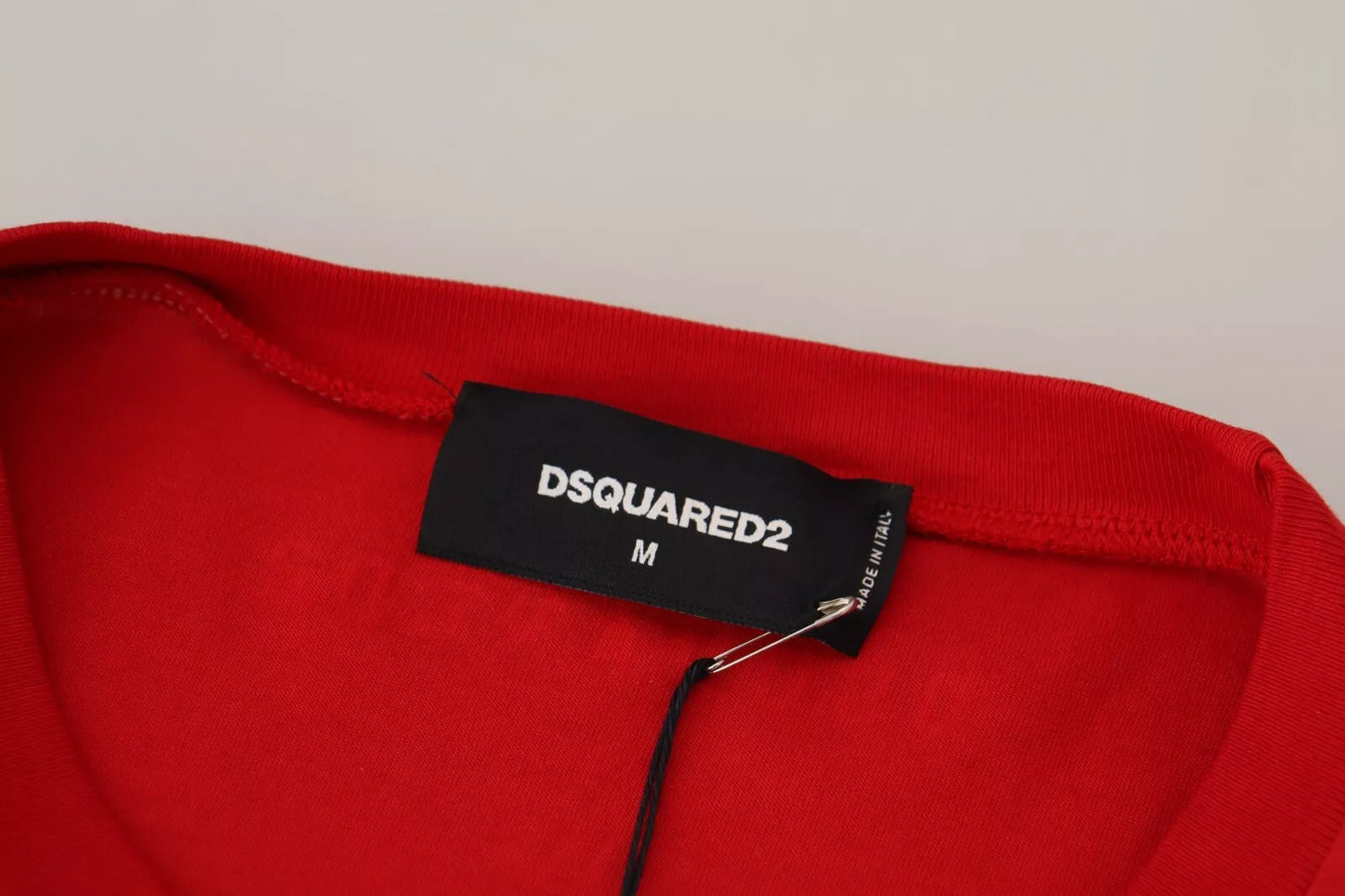 Camiseta de algodón con cuello redondo y mangas cortas estampada en rojo